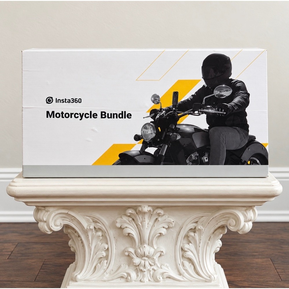 Insta360 Motorcycle Bundle Action Camera Mount Kit for Helmets and Handlebars